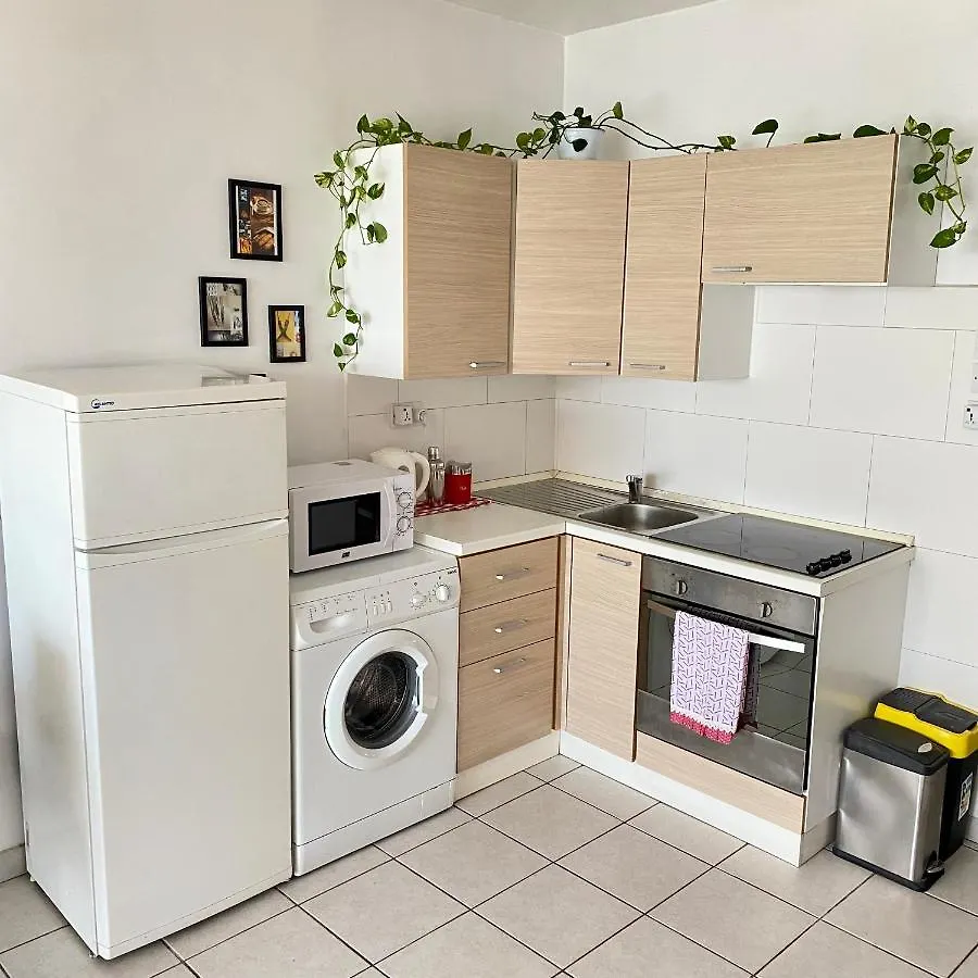 F2 - Lovely Two Bedrooms Flat Sea View, St Julians St. Julian's Malta